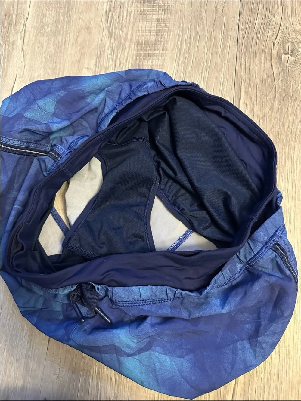 Lululemon Blue Run It Out Shorts (Size 6, 3”)